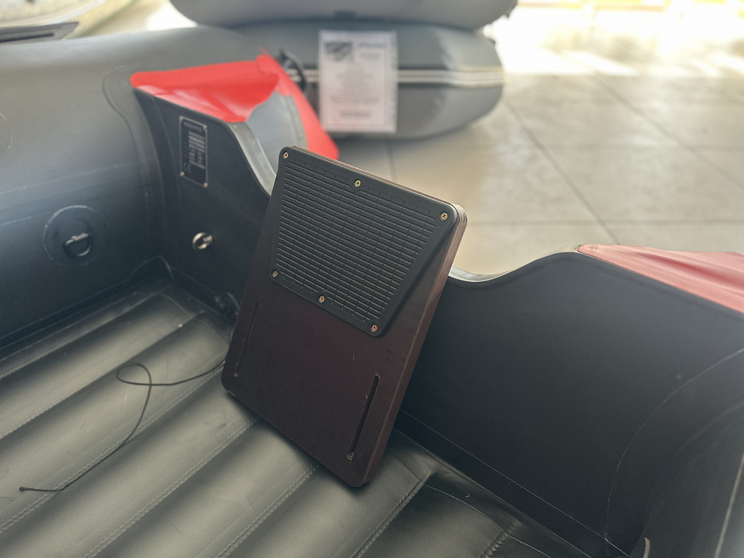 Лодка MISHIMO RIVER JET 430 под водомет в Севастополе