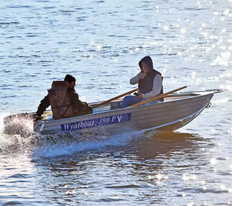 Алюминиевая лодка Wyatboat-390 P в Севастополе