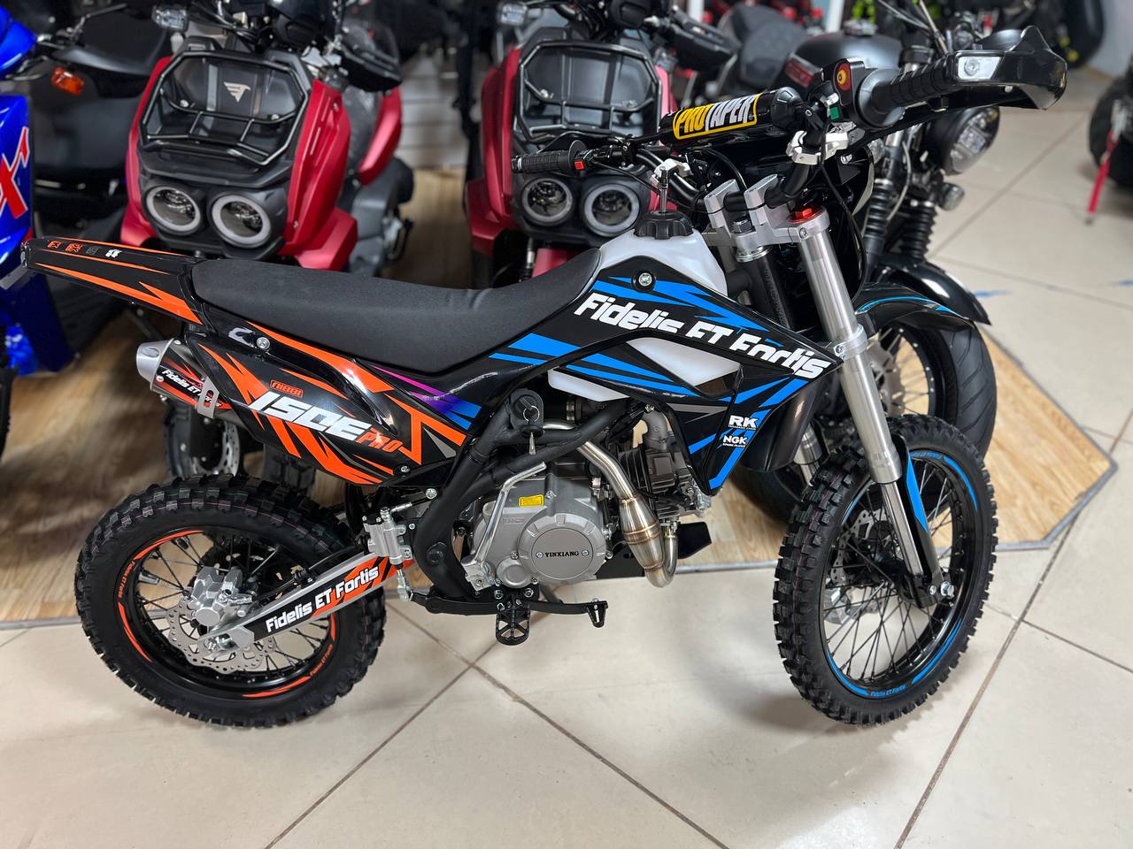 Мотоцикл (питбайк) PROMAX FIDET (ФАЙДЕТ) 190E PRO 17/14 в Севастополе