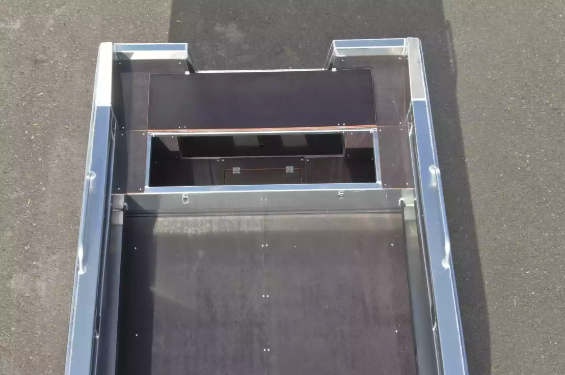 Алюминиевая лодка  Неман-480 Р в Севастополе