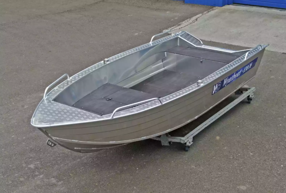Алюминиевая лодка  Wyatboat-430М FISH в Севастополе