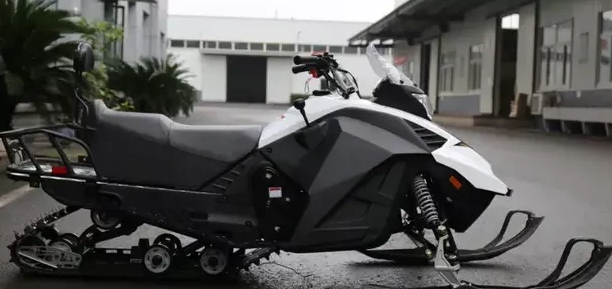 Снегоход ULAR 220 в Севастополе