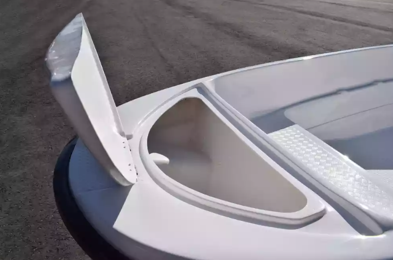 Стеклопластиковая лодка Пингвин (тримаран) в Севастополе