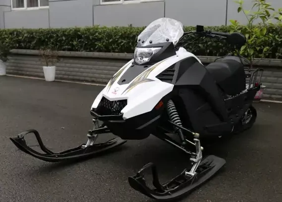 Снегоход ULAR 220 в Севастополе