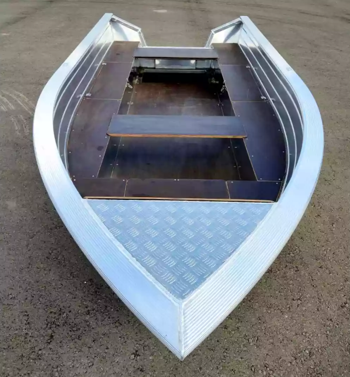 Алюминиевая лодка Неман-400 в Севастополе