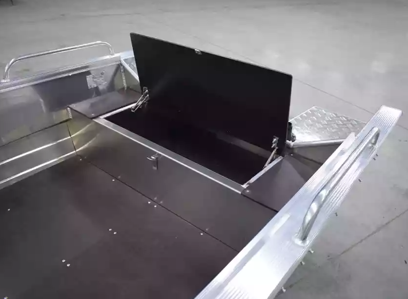 Алюминиевая лодка  Wyatboat-430 Р в Севастополе