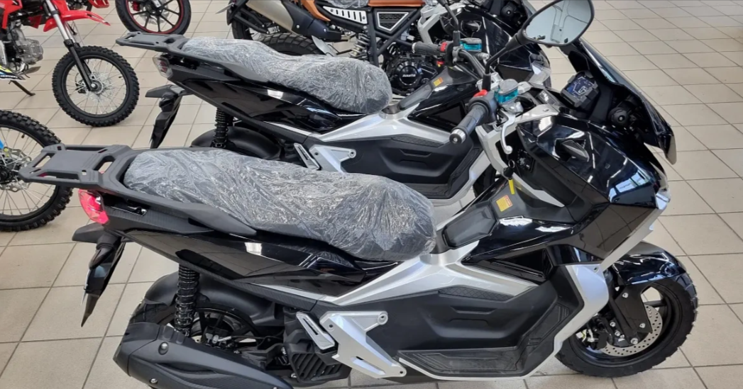 МаксиСкутер PROMAX ADV 200(49) (REPLICA HONDA) в Севастополе