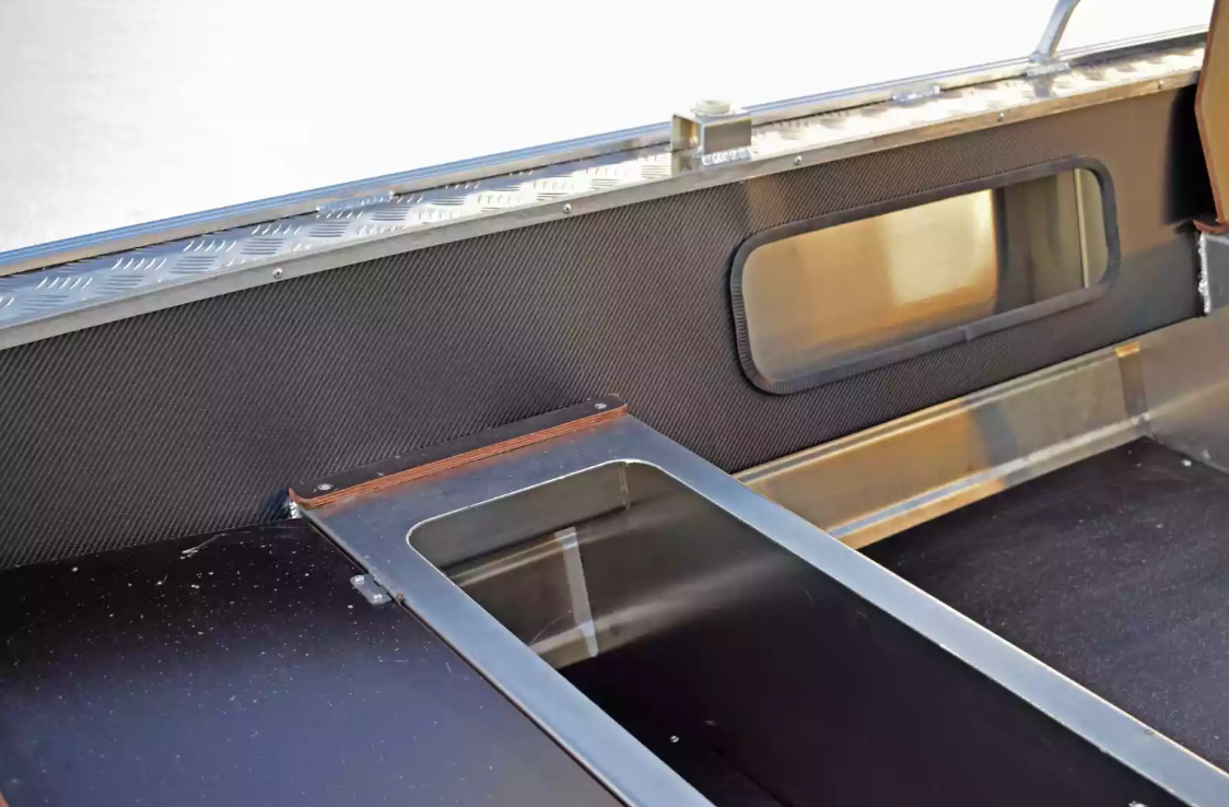 Алюминиевая лодка Wyatboat-370 в Севастополе