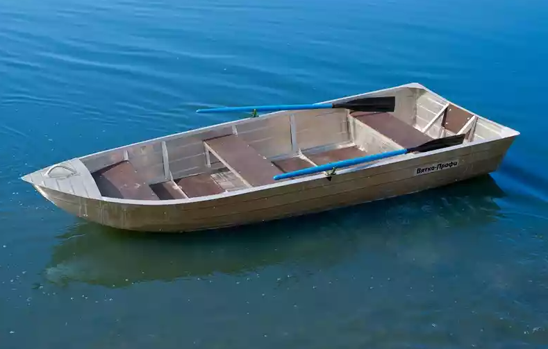 Алюминиевая лодка Вятка-Профи 32 в Севастополе