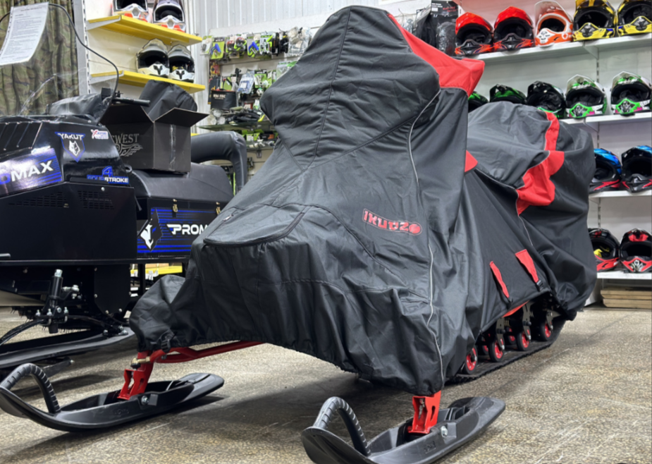 Чехол транспорт. снегохода IKUDZO HUNTER черно-красный Оксфорд ПРЕМИУМ качества с лого IKUDZO в Севастополе