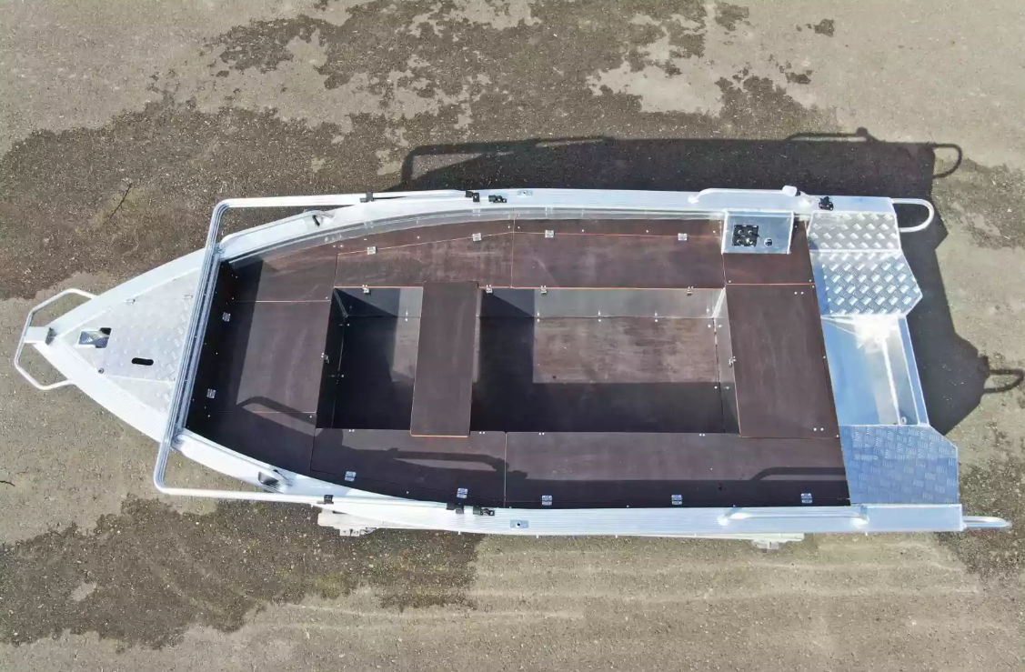 Алюминиевая лодка Wyatboat-390РМ в Севастополе