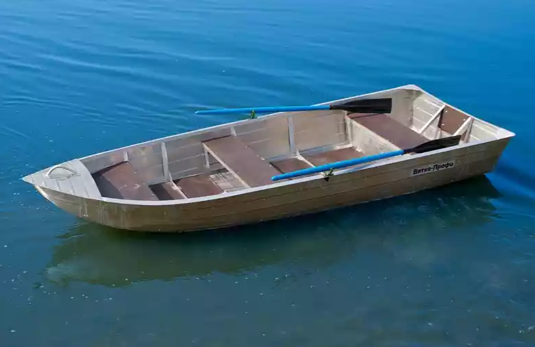 Алюминиевая лодка Вятка-Профи 37 в Севастополе
