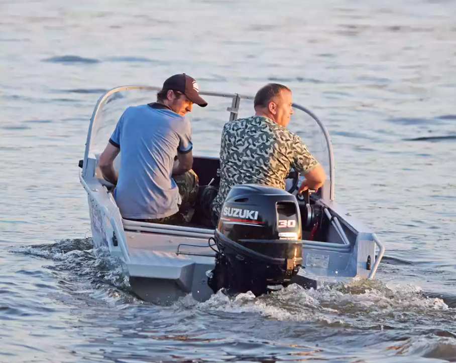 Алюминиевая лодка Wyatboat-390 DCM в Севастополе