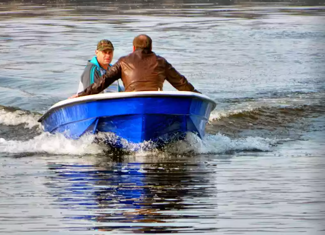 Стеклопластиковая лодка Wyatboat 430 тримаран в Севастополе