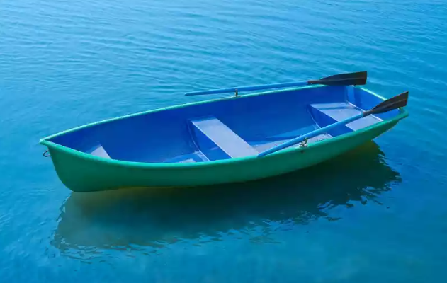 Стеклопластиковая лодка Дельфин в Севастополе