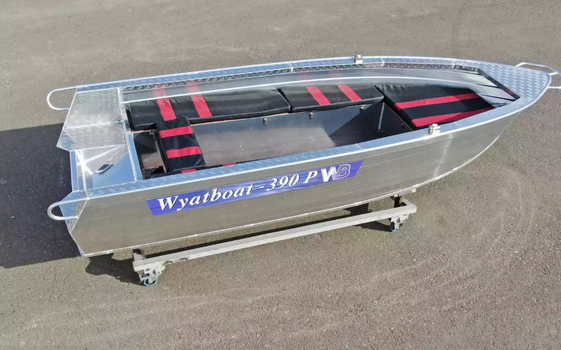 Алюминиевая лодка Wyatboat-390РМ увеличенный борт в Севастополе