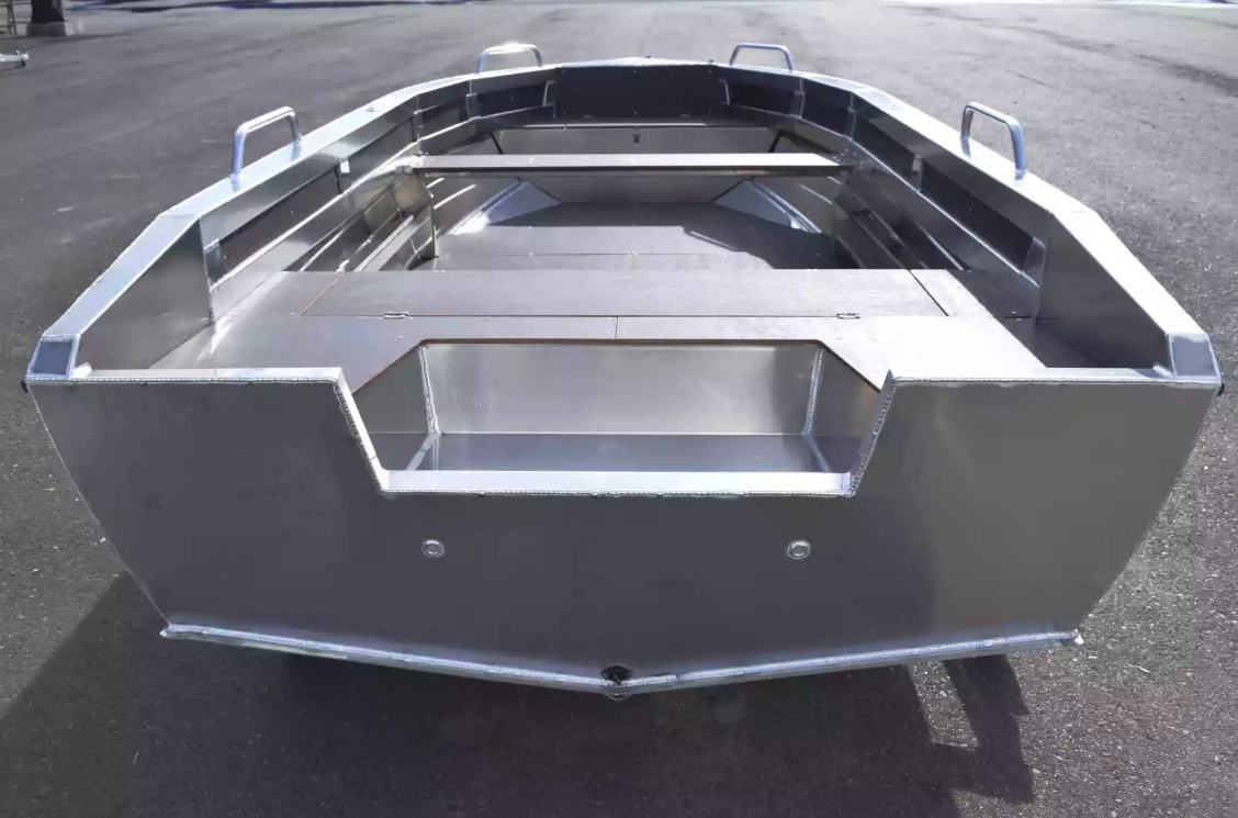 Алюминиевая лодка  Неман-480 Р в Севастополе