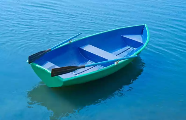 Стеклопластиковая лодка Дельфин в Севастополе