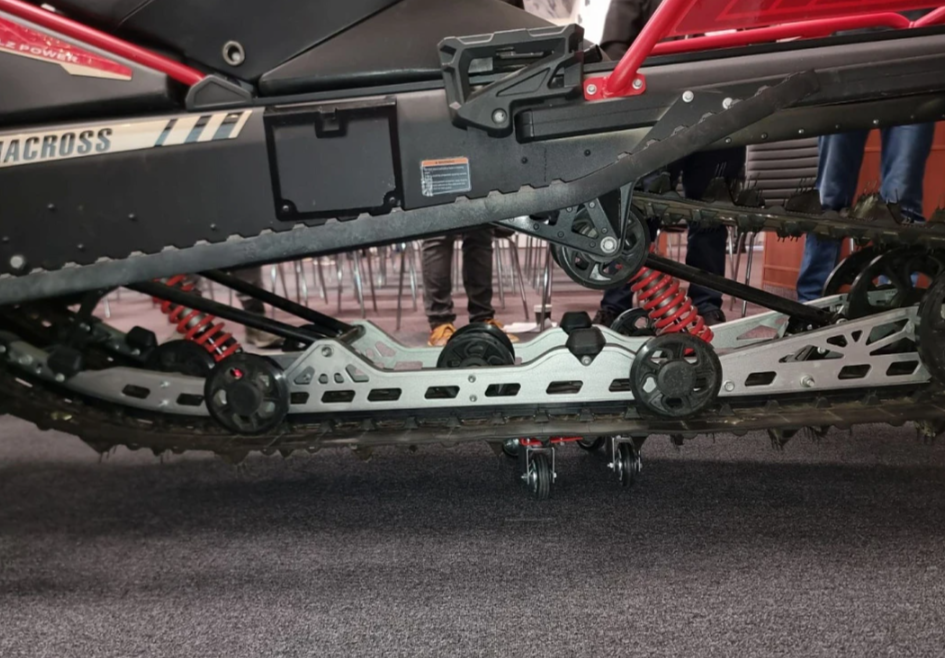 Снегоход AODES Siberiacross 1000 SWT 600mm LCD 6.8 в Севастополе