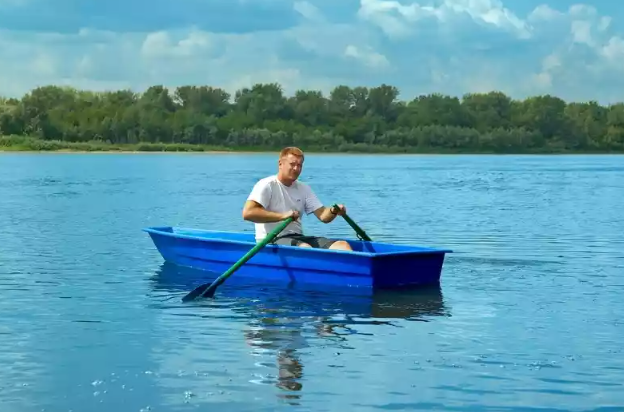 Стеклопластиковая лодка Малютка в Севастополе