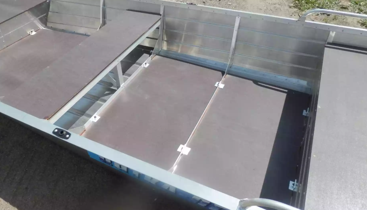 Алюминиевая лодка Вятка-Профи 32 в Севастополе