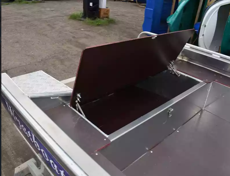 Алюминиевая лодка  Wyatboat-430 Master в Севастополе