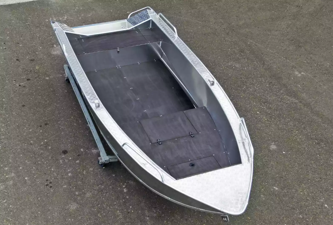 Алюминиевая лодка  Wyatboat-430М FISH в Севастополе