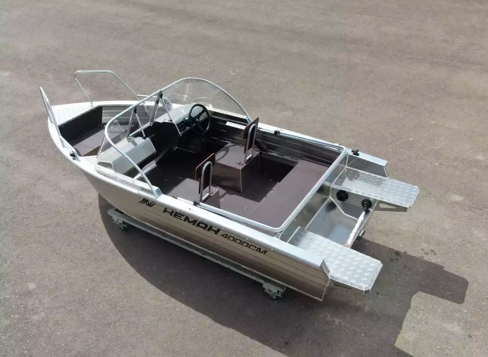 Алюминиевая лодка  Неман-400 DCM NEW в Севастополе