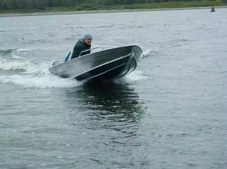 Алюминиевая лодка Wyatboat-390 M в Севастополе