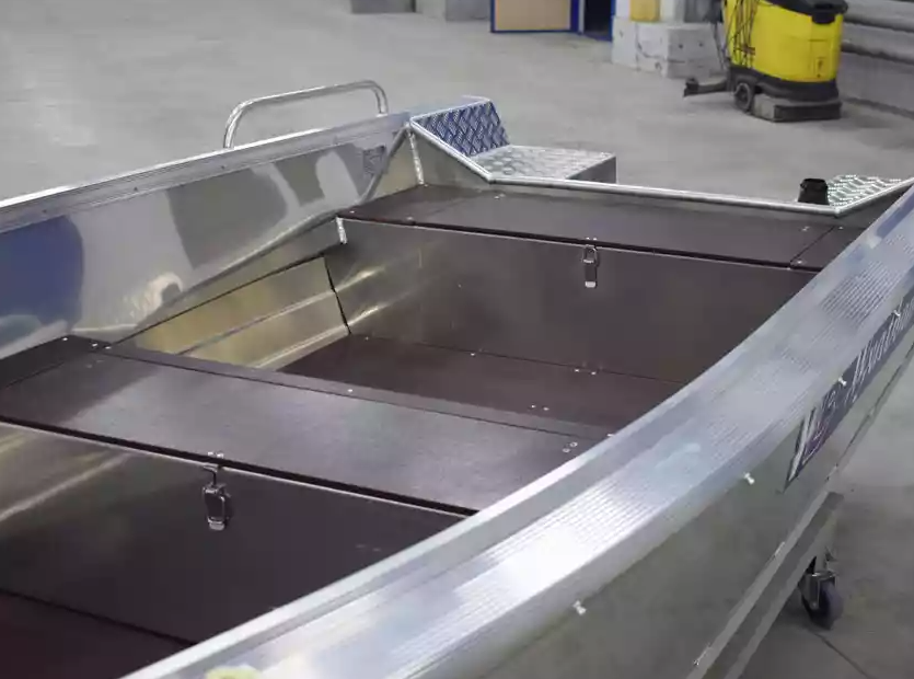 Алюминиевая лодка  Wyatboat-430 Р в Севастополе