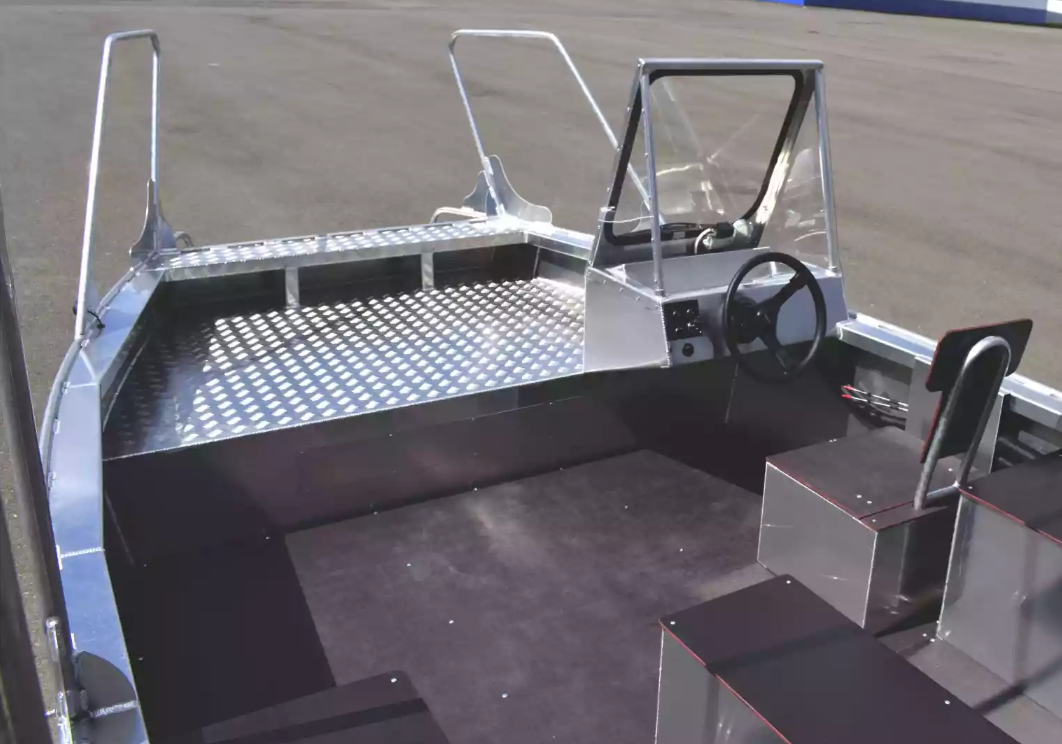 Алюминиевая лодка Wyatboat-600 в Севастополе