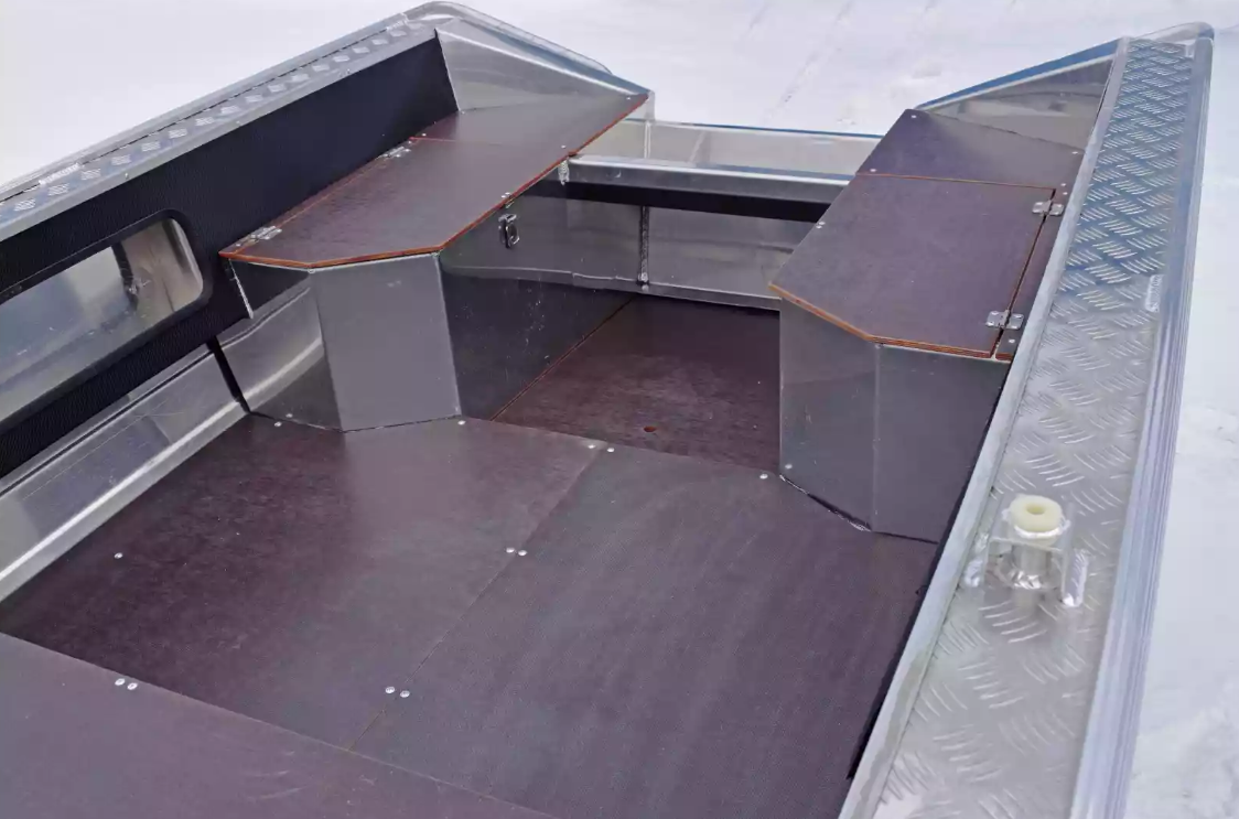 Алюминиевая лодка Wyatboat-370 в Севастополе