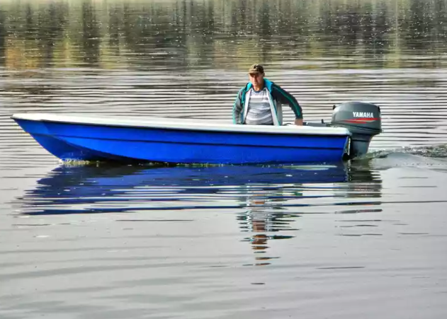 Стеклопластиковая лодка Wyatboat 430 тримаран в Севастополе
