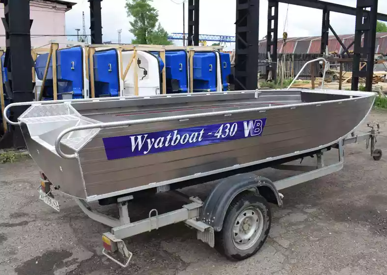 Алюминиевая лодка  Wyatboat-430 Master в Севастополе