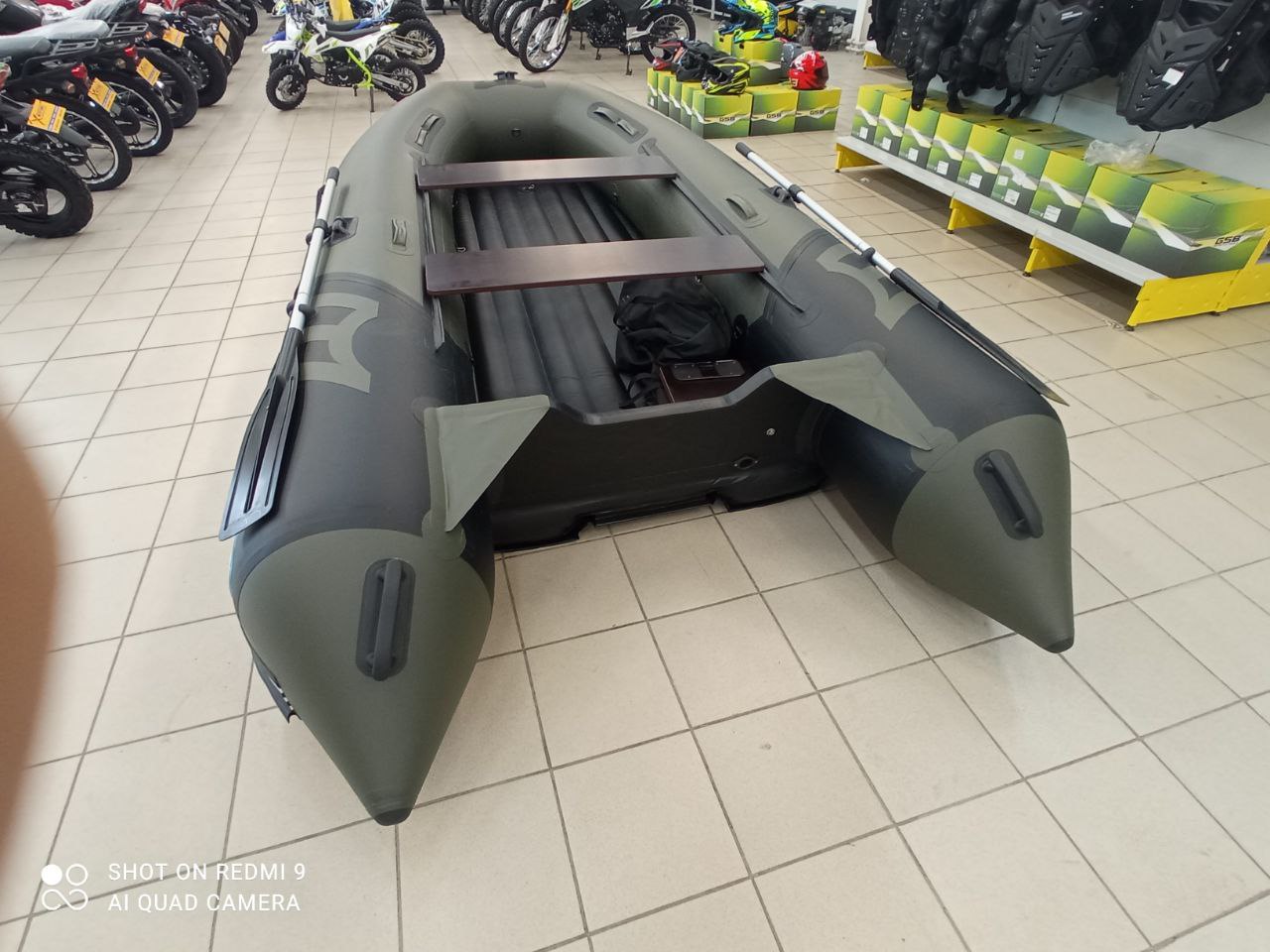 Лодка MISHIMO RIVER JET 400 под водомет в Севастополе