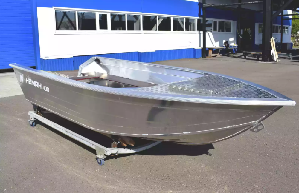 Алюминиевая лодка Неман-400 Р PRO в Севастополе