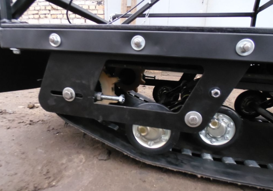 Мотобуксировщик AhtaR Зима 15 л/с с вариатором в Севастополе