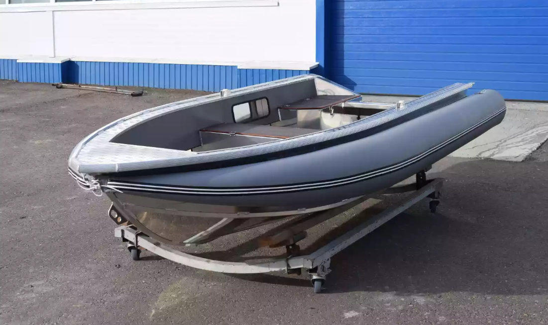Алюминиевая лодка Wyatboat-370 в Севастополе