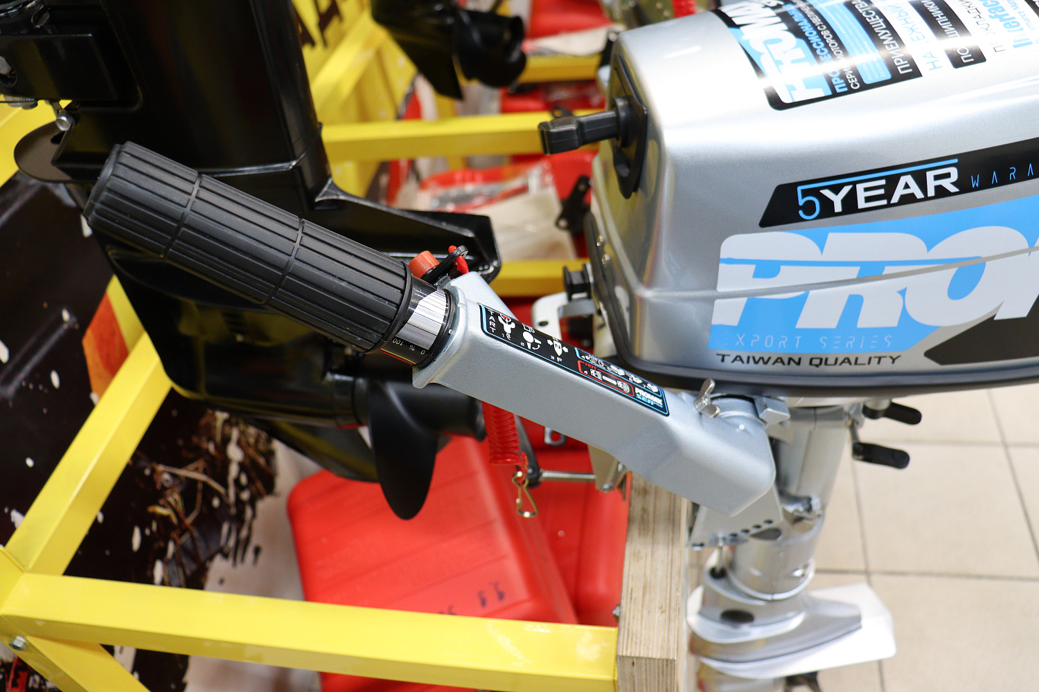 Лодочный мотор PROMAX SP5FHS (внешний бак 12 л) в Севастополе