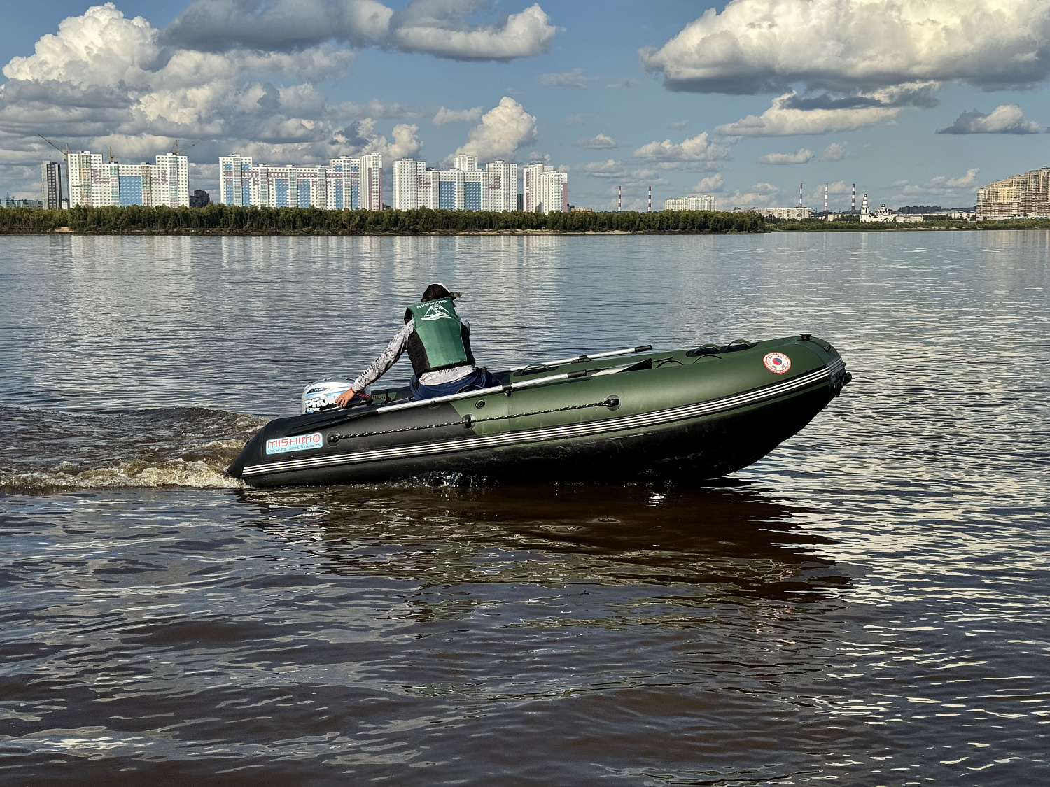 Лодка MISHIMO BIG FLOOR 440 в Севастополе