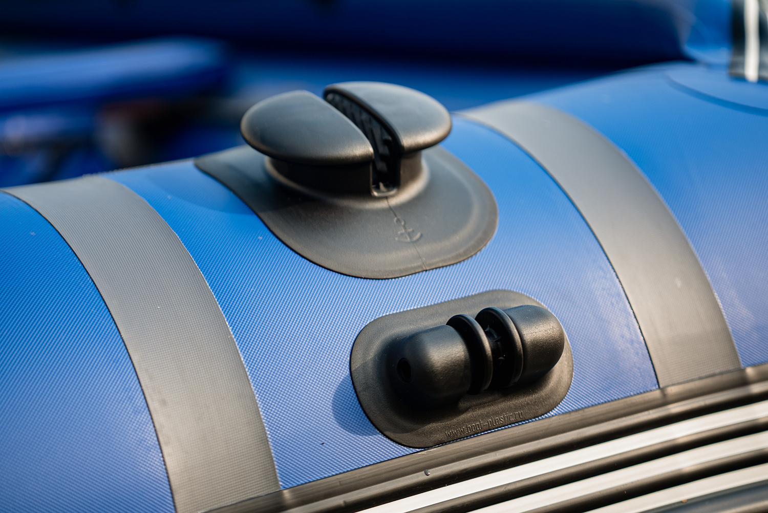 Лодка MISHIMO RIVER FJET PRO 430  под водомет в Севастополе