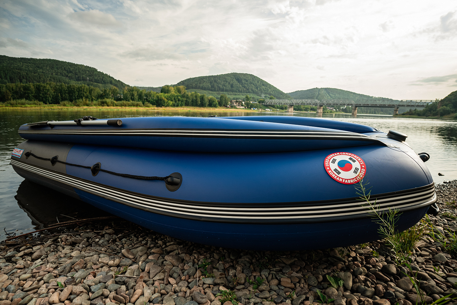 Лодка MISHIMO RIVER FJET PRO 430  под водомет в Севастополе