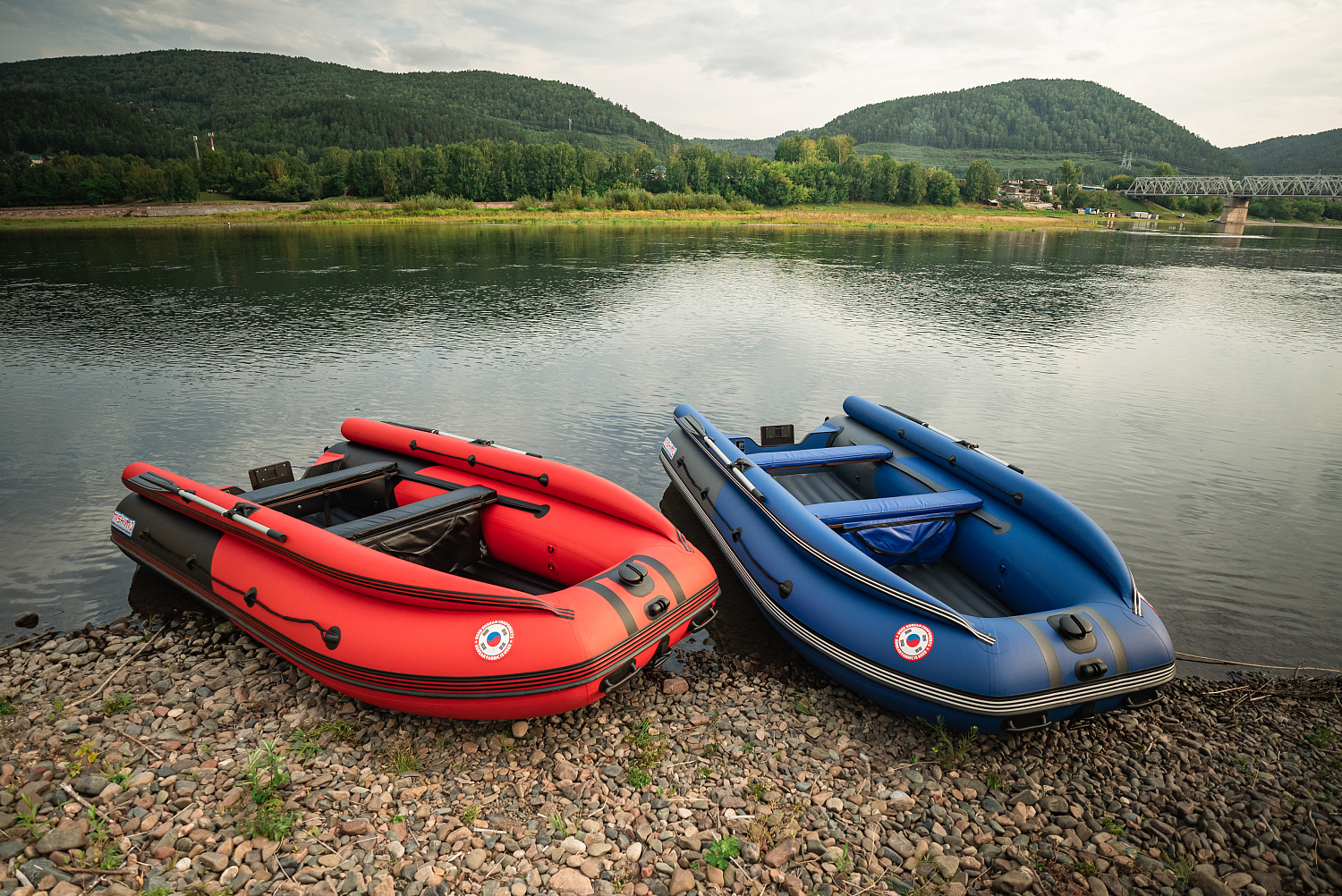 Лодка MISHIMO RIVER FJET PRO 430  под водомет в Севастополе