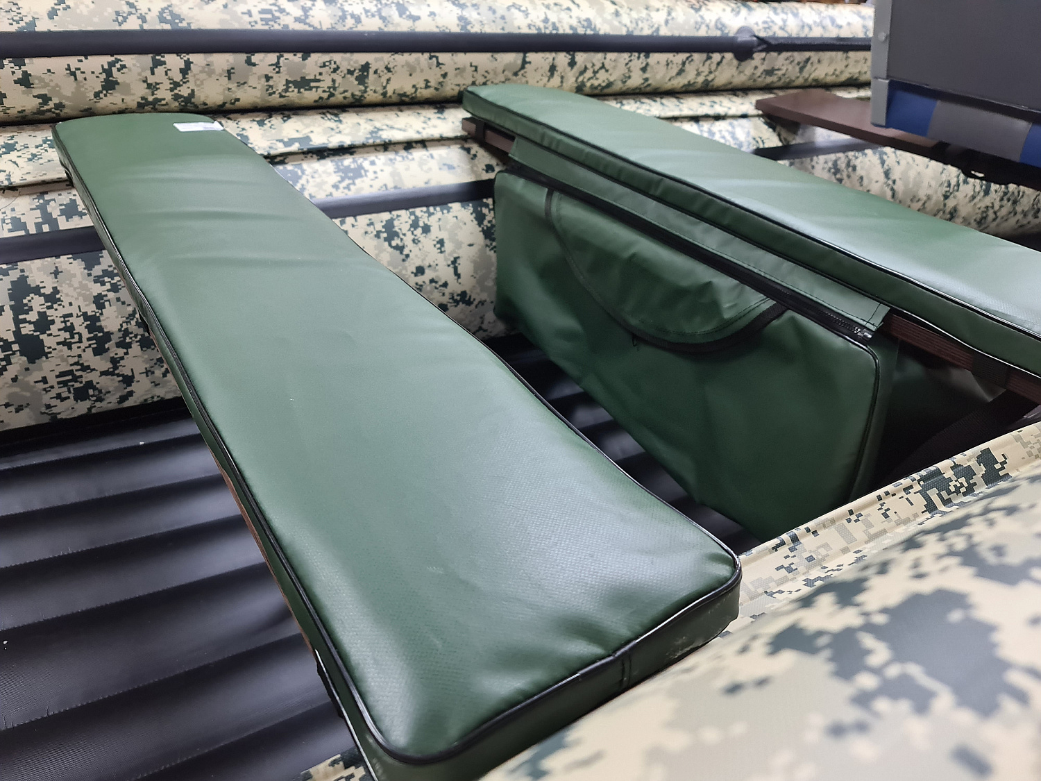 КОМПЛЕКТ МЯГКИХ НАКЛАДОК С СУМКОЙ ДЛЯ ЛОДОК 110Х20 ЗЕЛЕНЫЙ в Севастополе