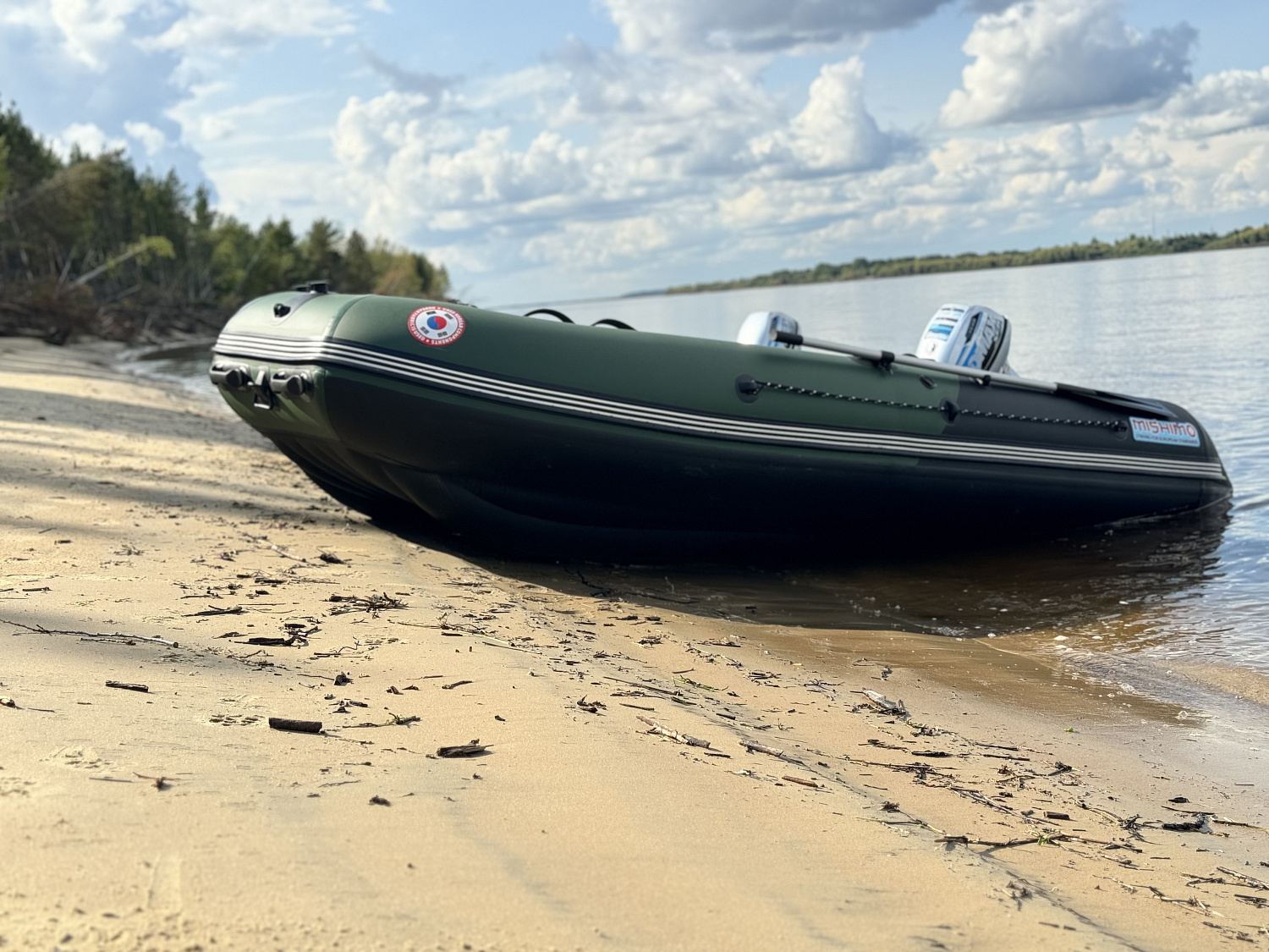 Лодка MISHIMO BIG FLOOR 440 в Севастополе