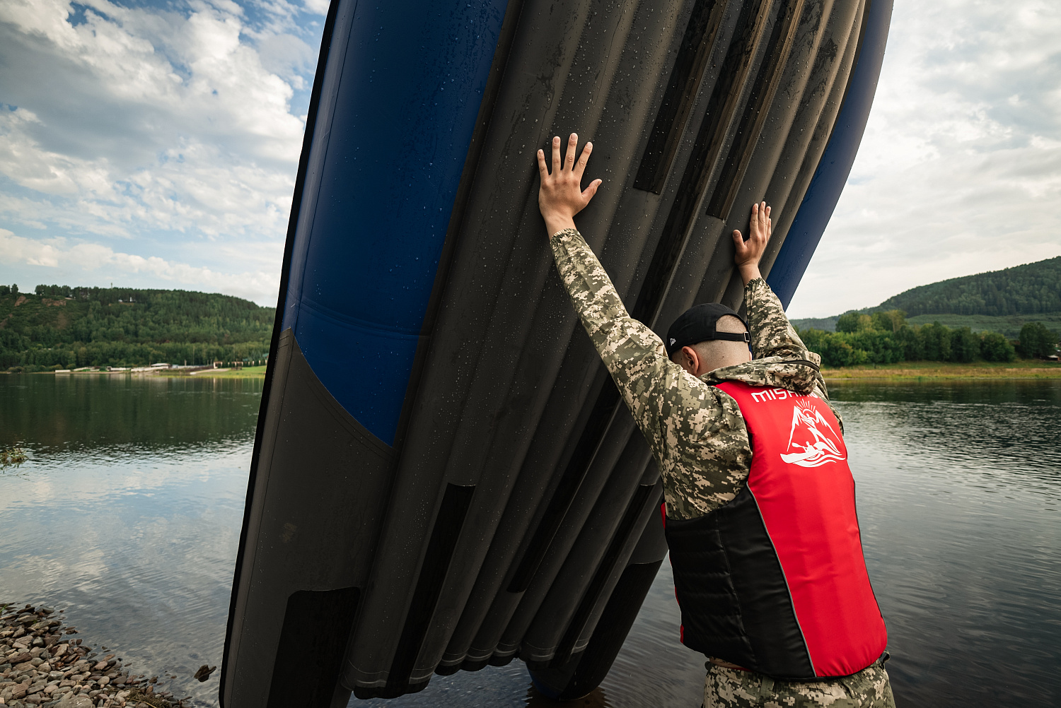 Лодка MISHIMO RIVER FJET PRO 430  под водомет в Севастополе